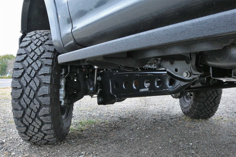 Fabtech 05-20 Ford F250/350 &amp; 08-20 Ford F450/550 4WD 4/6/8in Lift Radius Arm System