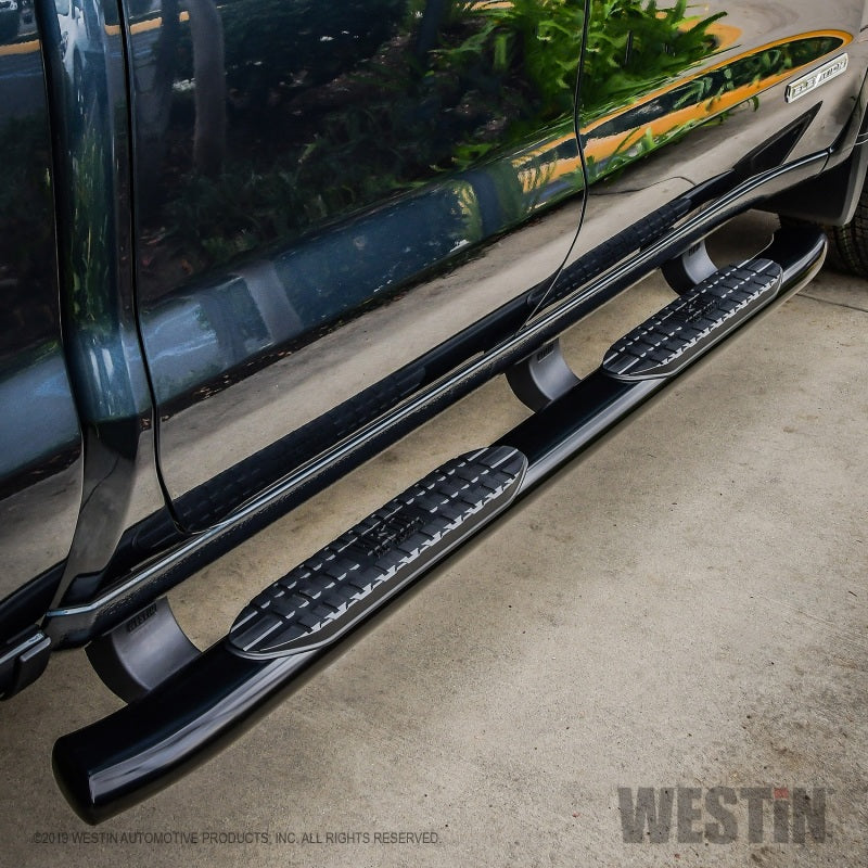 Westin 19-20 Chevrolet Silverado/GMC Sierra 1500 Double Cab PRO TRAXX 5 Oval Nerf Step Bars - Black